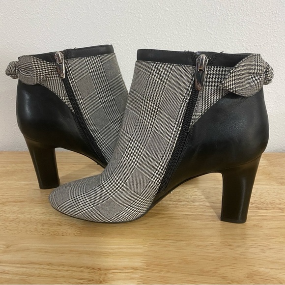 Lauren Ralph Lauren Breanne II Houndstooth Bootie Ankle Boot Bow Detail 9 B - Picture 4 of 9